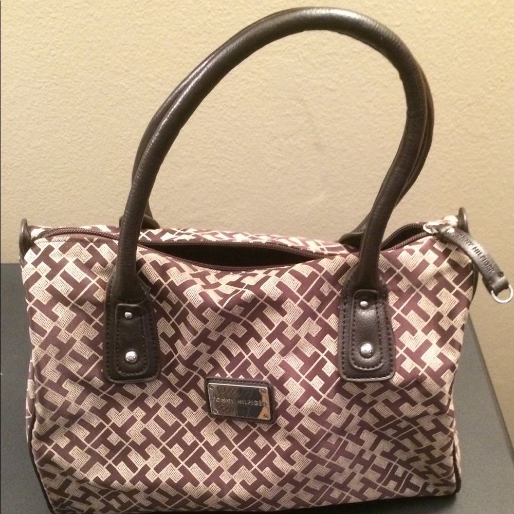 EUC Tommy Hilfiger Hand Bag.